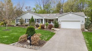 4904 Prescott Circle, Edina, MN 55436