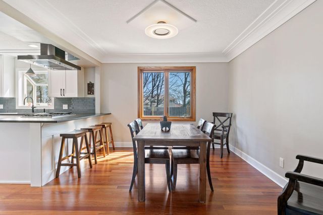 15011 Oakland Avenue, Burnsville, MN 55306