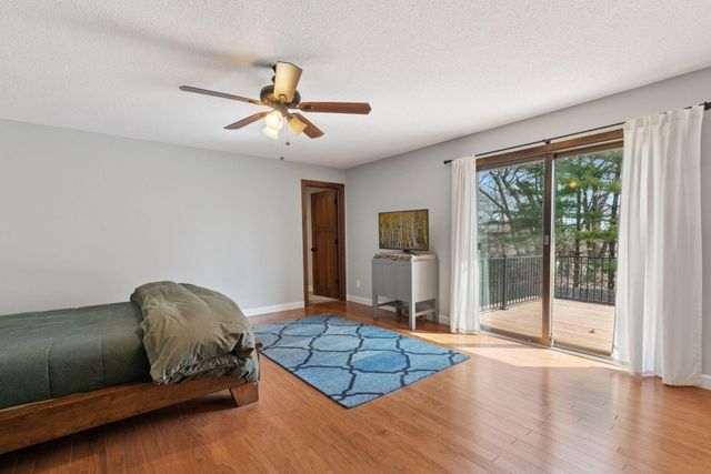 15011 Oakland Avenue, Burnsville, MN 55306