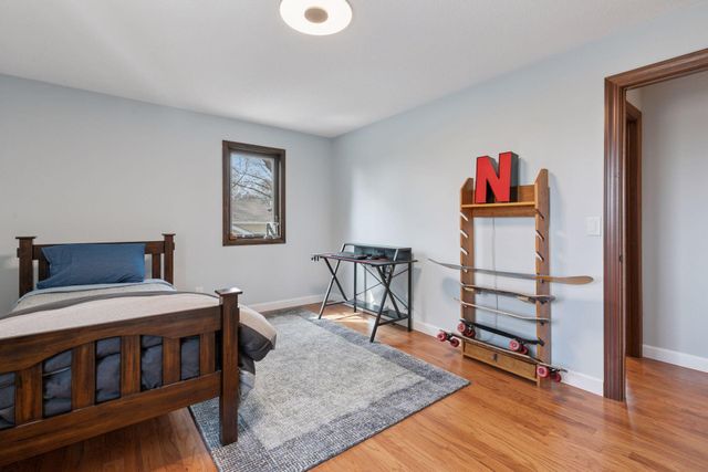 15011 Oakland Avenue, Burnsville, MN 55306