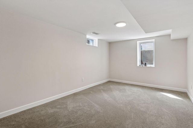 15011 Oakland Avenue, Burnsville, MN 55306