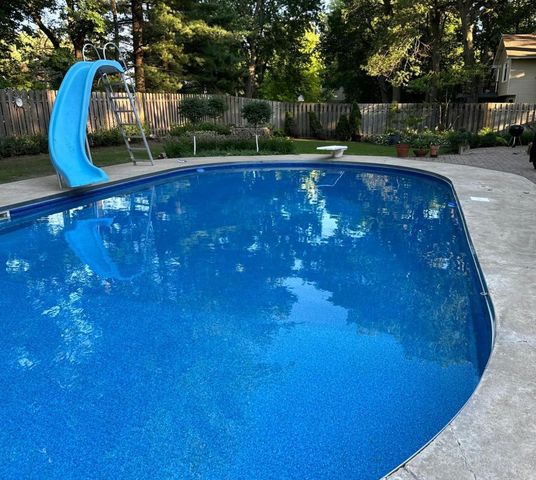 15011 Oakland Avenue, Burnsville, MN 55306