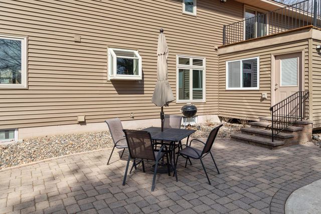 15011 Oakland Avenue, Burnsville, MN 55306