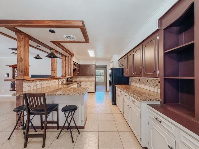 2213 Dartmouth Lane, Corsicana, TX 75110