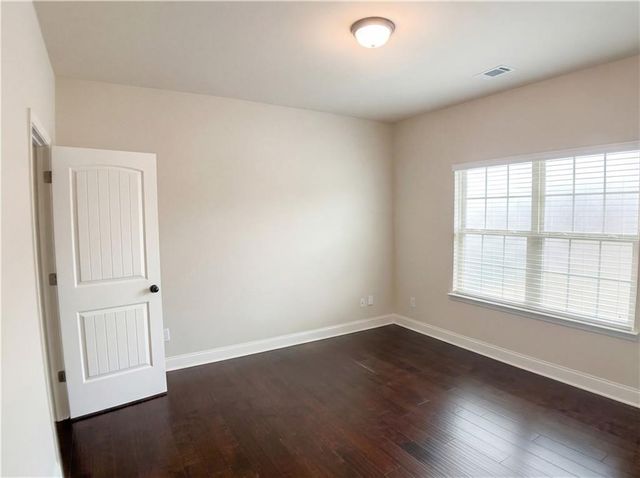 3315 Linstead Court, Loganville, GA 30052