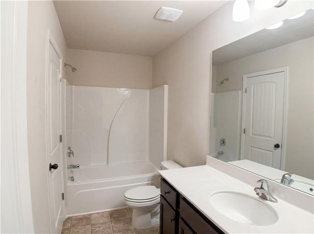 3315 Linstead Court, Loganville, GA 30052