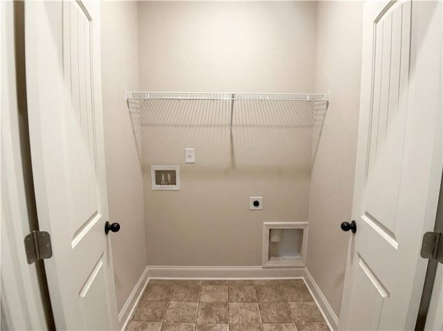 3315 Linstead Court, Loganville, GA 30052