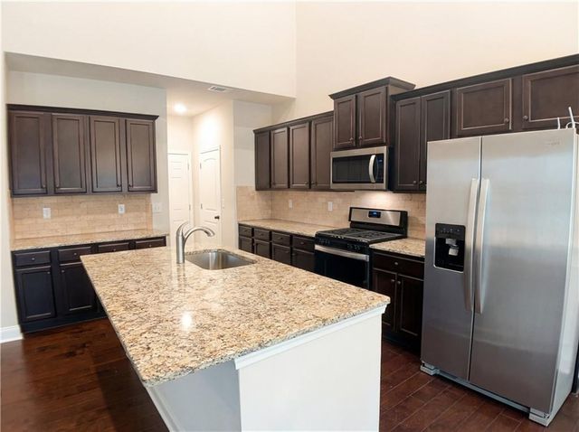 3315 Linstead Court, Loganville, GA 30052