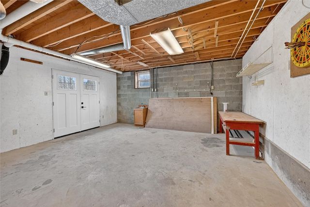 1642 Fairview School Rd, Slippery Rock Twp, PA 16117