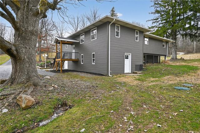 1642 Fairview School Rd, Slippery Rock Twp, PA 16117