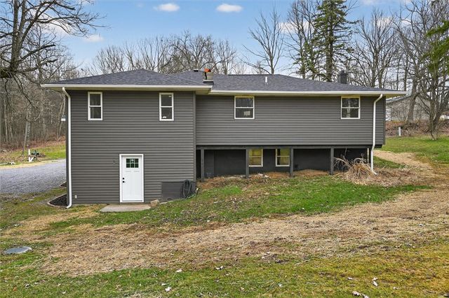 1642 Fairview School Rd, Slippery Rock Twp, PA 16117