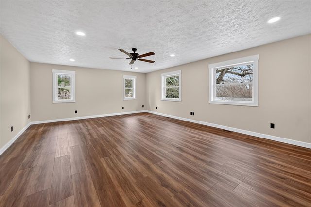 1642 Fairview School Rd, Slippery Rock Twp, PA 16117
