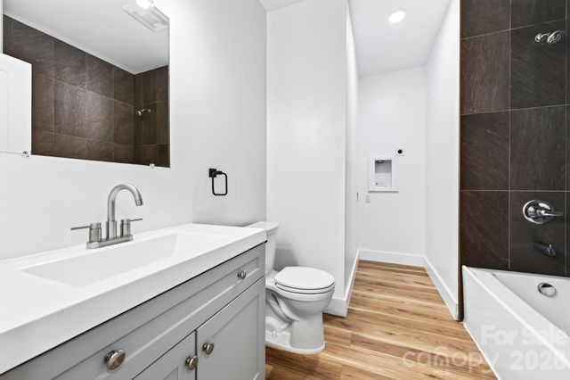 60 Pearl Street, Black Mountain, NC 28711