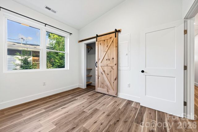 60 Pearl Street, Black Mountain, NC 28711