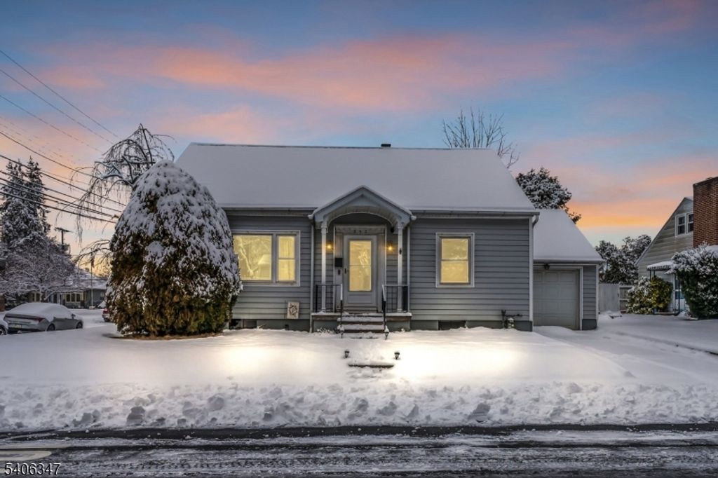 593 Corliss Ave, Phillipsburg Town, NJ 08865