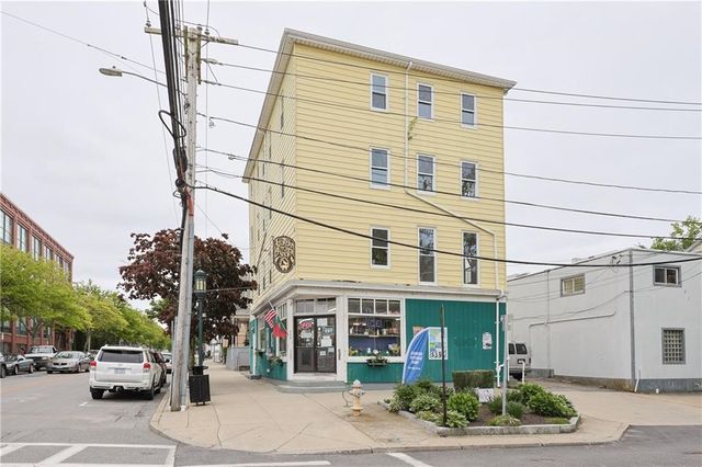 529 Wood St 4th floor Street 4, Bristol, RI 02809