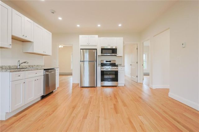 529 Wood St 4th floor Street 4, Bristol, RI 02809