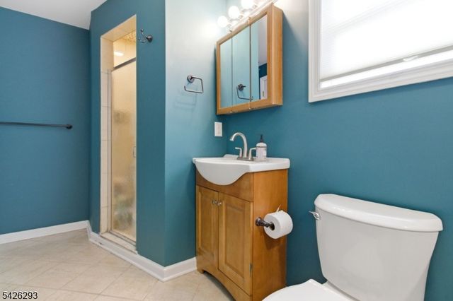 86 Hiawatha Blvd, Parsippany-troy Hills Twp., NJ 07034