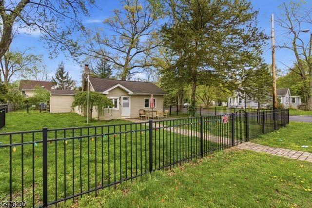 86 Hiawatha Blvd, Parsippany-troy Hills Twp., NJ 07034