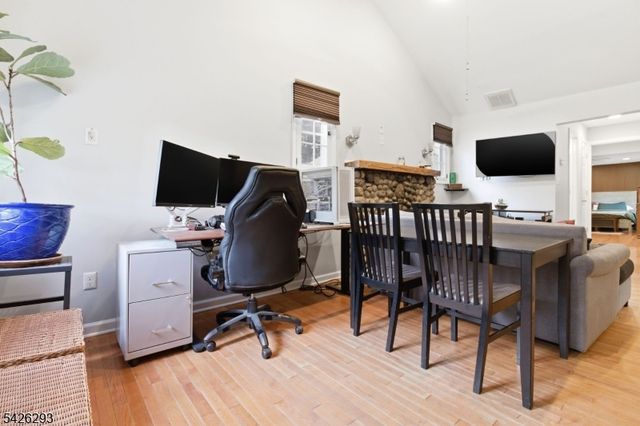 86 Hiawatha Blvd, Parsippany-troy Hills Twp., NJ 07034