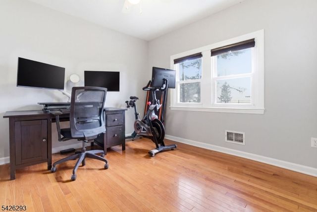 86 Hiawatha Blvd, Parsippany-troy Hills Twp., NJ 07034