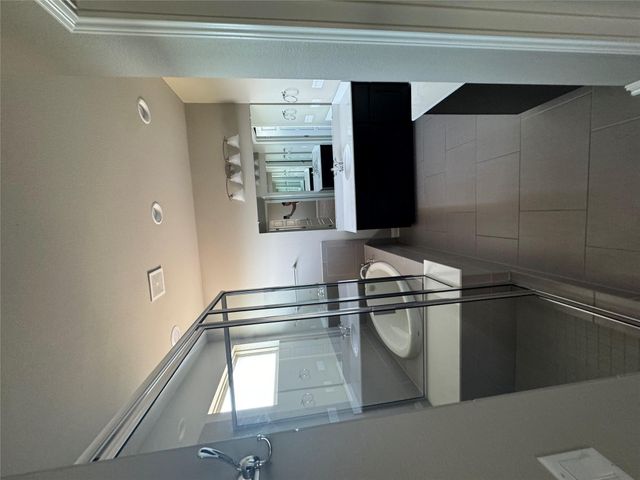 6904 Idea RD, Austin, TX 78741