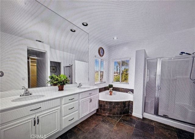 29 Villa Roma, Lake Elsinore, CA 92532