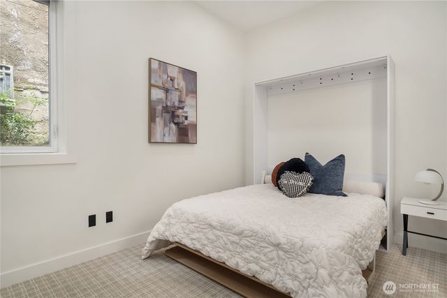 429 13th Avenue E, Seattle, WA 98102