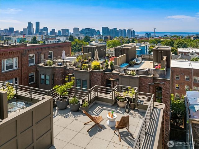 429 13th Avenue E, Seattle, WA 98102