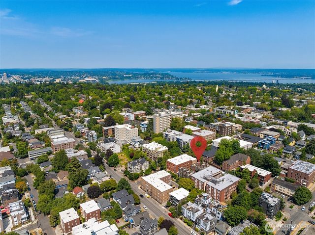 429 13th Avenue E, Seattle, WA 98102