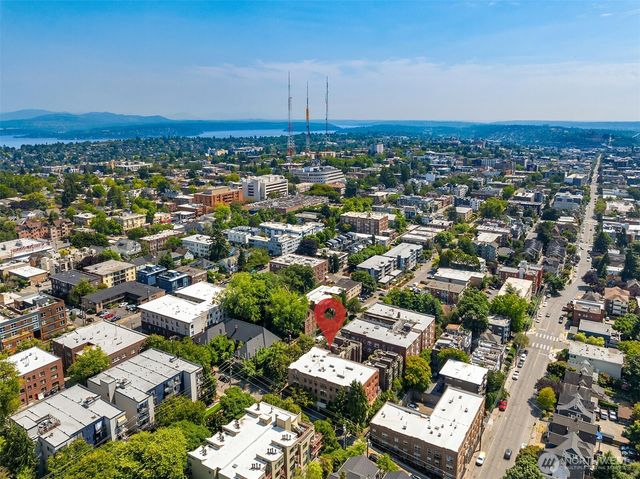 429 13th Avenue E, Seattle, WA 98102