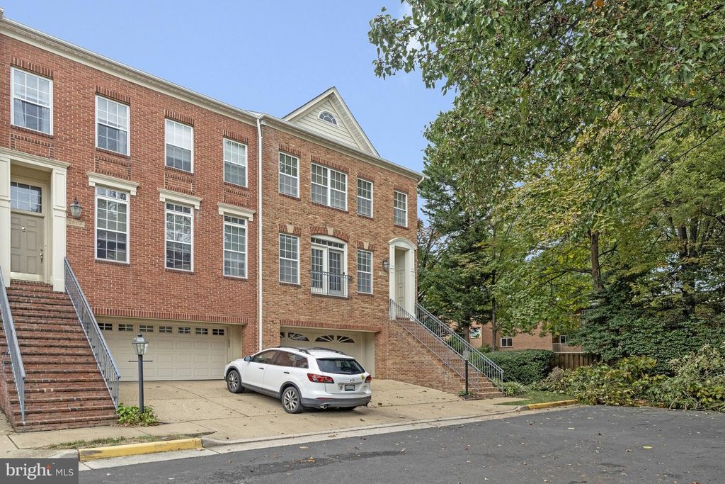2802 SAINT CROIX DR, Vienna, VA 22180