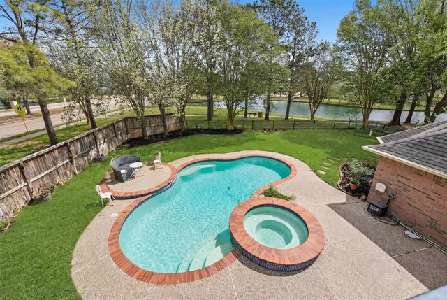 16018 Lower Lake Drive, Cypress, TX 77433