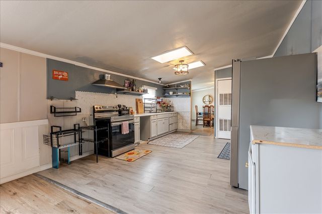 5206 Buttercup Court, Granbury, TX 76049