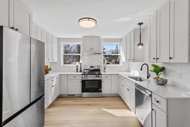 582 York Avenue, Saint Paul, MN 55130