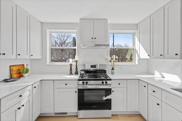 582 York Avenue, Saint Paul, MN 55130