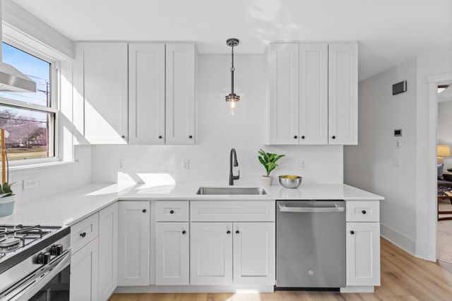 582 York Avenue, Saint Paul, MN 55130