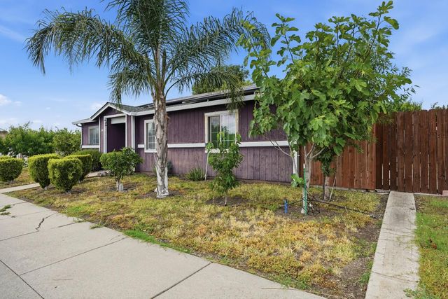 2180 Del Playa Ct, Stockton, CA 95206