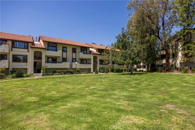 18183 Sundowner Way 851, Canyon Country, CA 91387