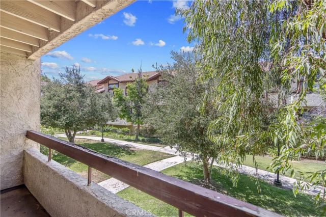 18183 Sundowner Way 851, Canyon Country, CA 91387