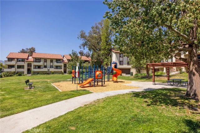 18183 Sundowner Way 851, Canyon Country, CA 91387
