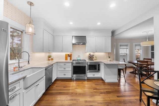 36 Chester St, Melrose, MA 02176