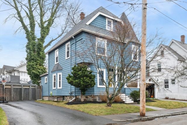 36 Chester St, Melrose, MA 02176