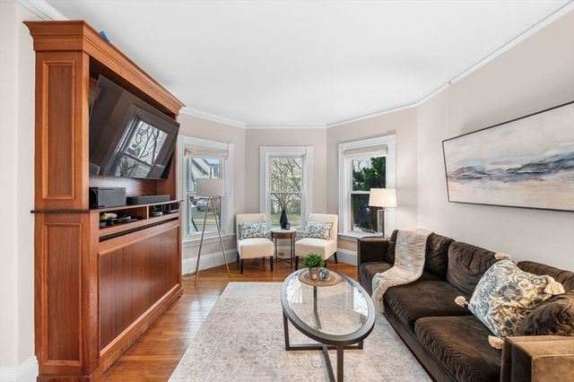 36 Chester St, Melrose, MA 02176