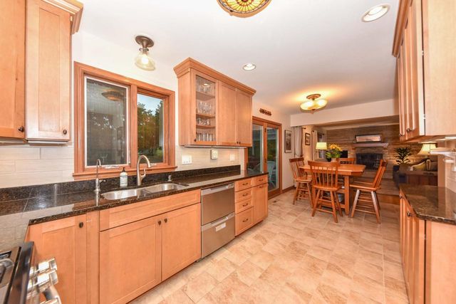 N64W30881 Cindy COURT, Hartland, WI 53029