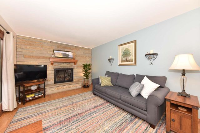 N64W30881 Cindy COURT, Hartland, WI 53029