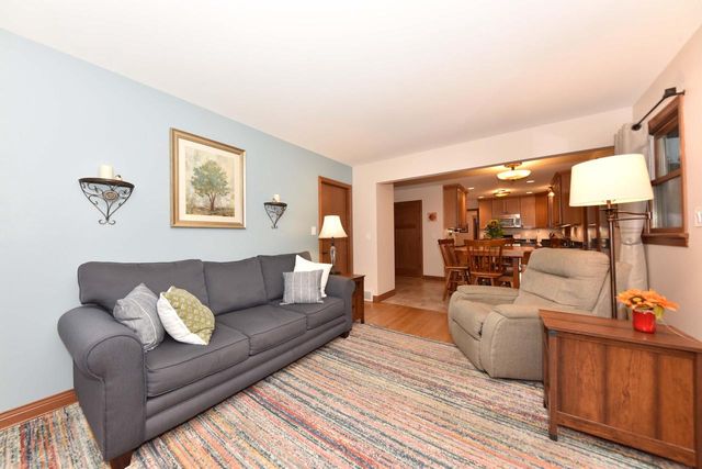 N64W30881 Cindy COURT, Hartland, WI 53029