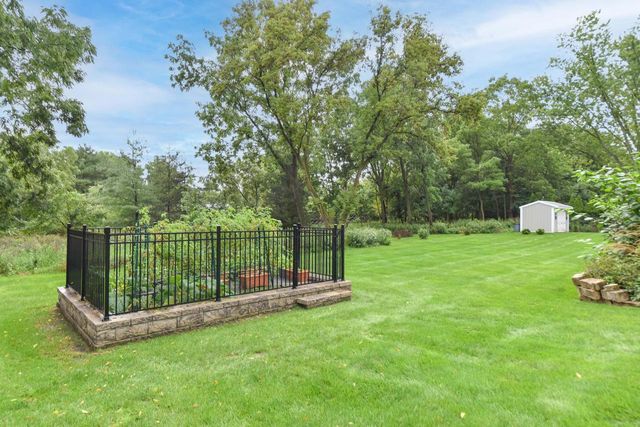 N64W30881 Cindy COURT, Hartland, WI 53029