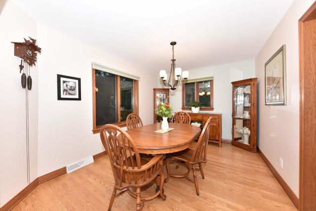 N64W30881 Cindy COURT, Hartland, WI 53029