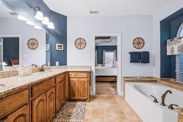 1581 N Hills Drive, Rockwall, TX 75087